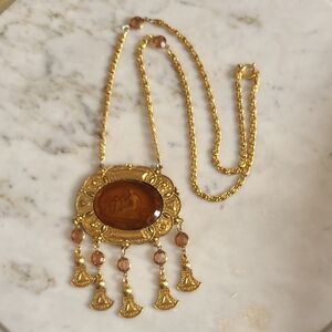 Vintage Goldette Intaglio Glass Pendant Necklace